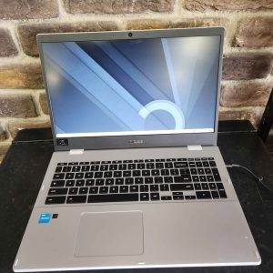 Asus Chromebook With Charger - HL33496